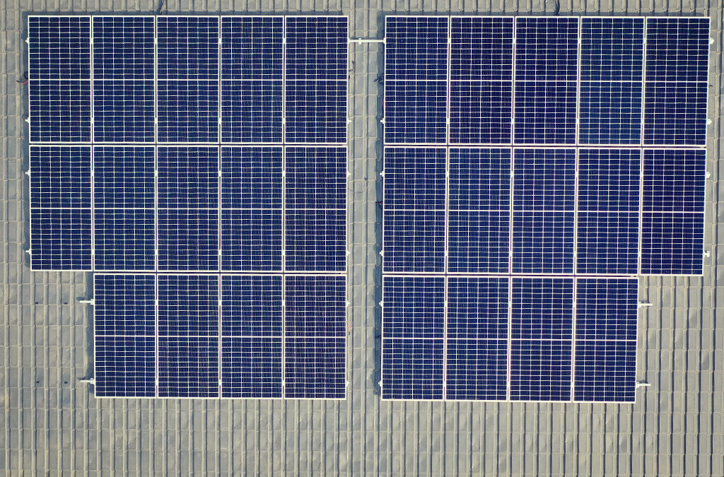 Sistem fotovoltaic pentru casa duplex